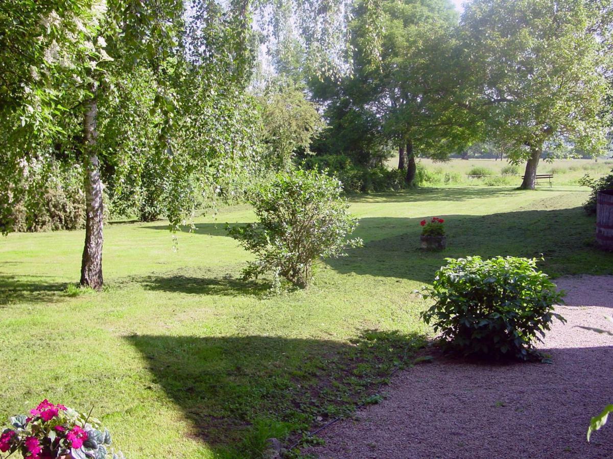 Chambre D'Hotes Ferme De La Forlonge Bed & Breakfast Sauvigny-le-Beureal Luaran gambar